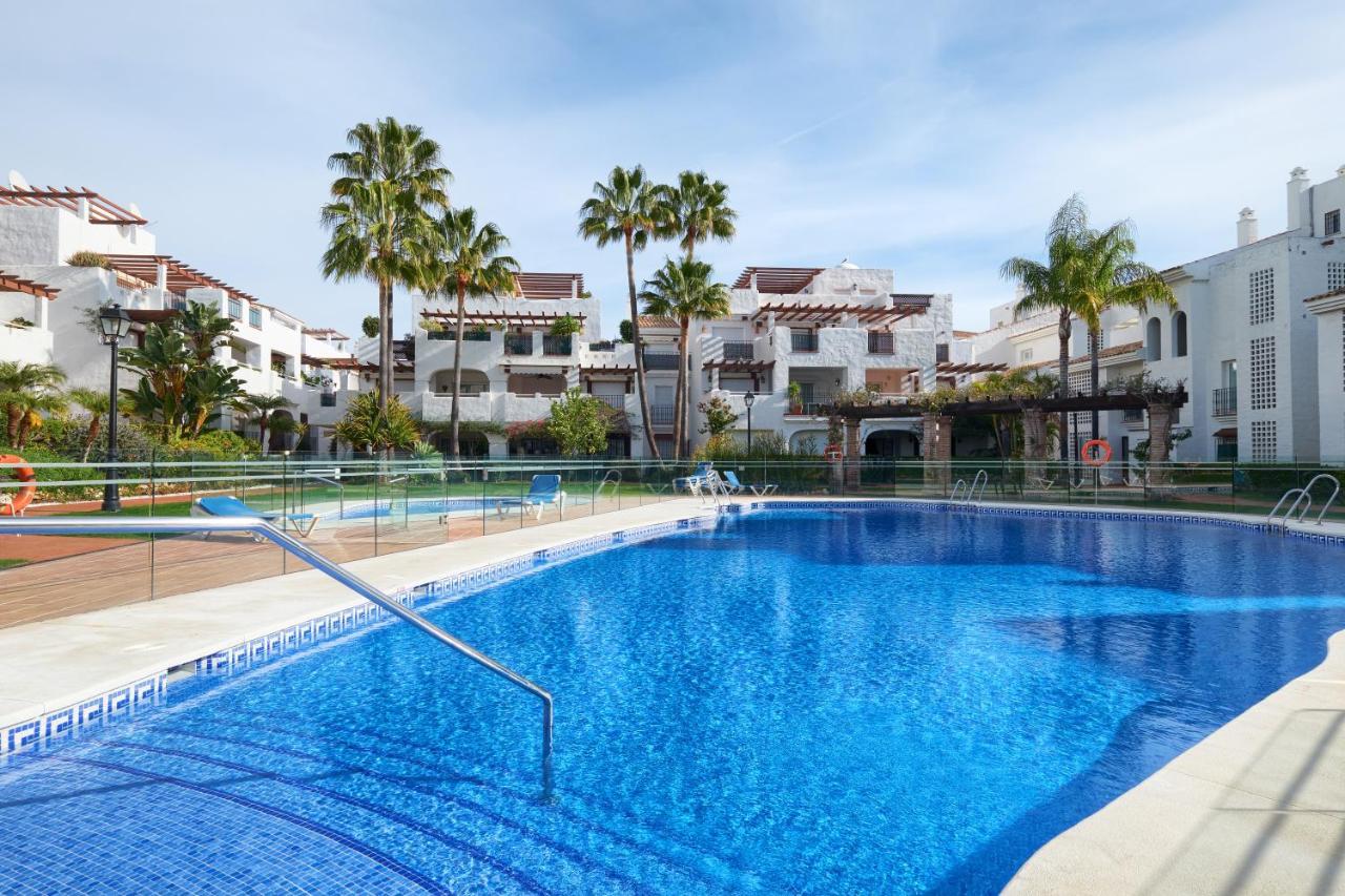 Beachside 3 Bedroom In La Gavia, San Pedro De Alcantara Apartment *