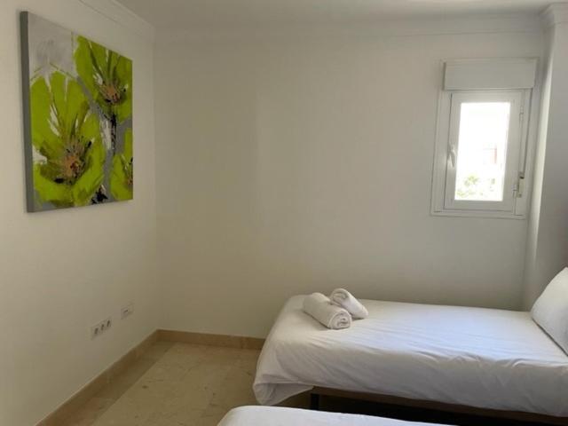 Apartment Beachside 3 Bedroom In La Gavia, San Pedro De Alcantara Marbella