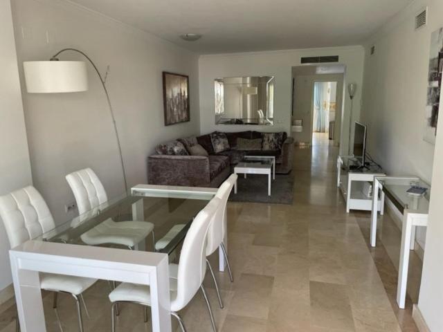 Beachside 3 Bedroom In La Gavia, San Pedro De Alcantara Apartment