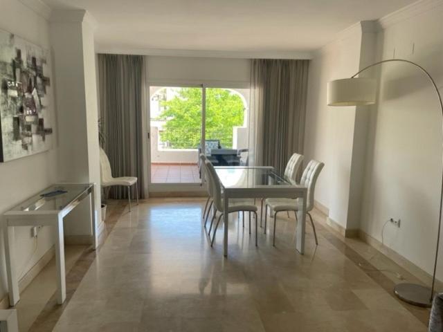 Apartment Beachside 3 Bedroom In La Gavia, San Pedro De Alcantara *