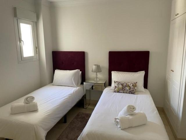 Beachside 3 Bedroom In La Gavia, San Pedro De Alcantara